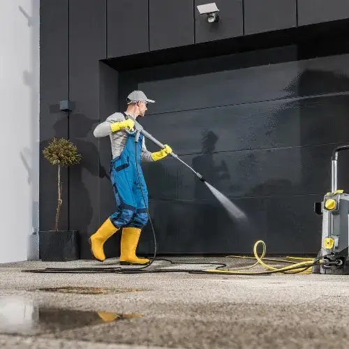 Commercial Pressure Washing in Cairns